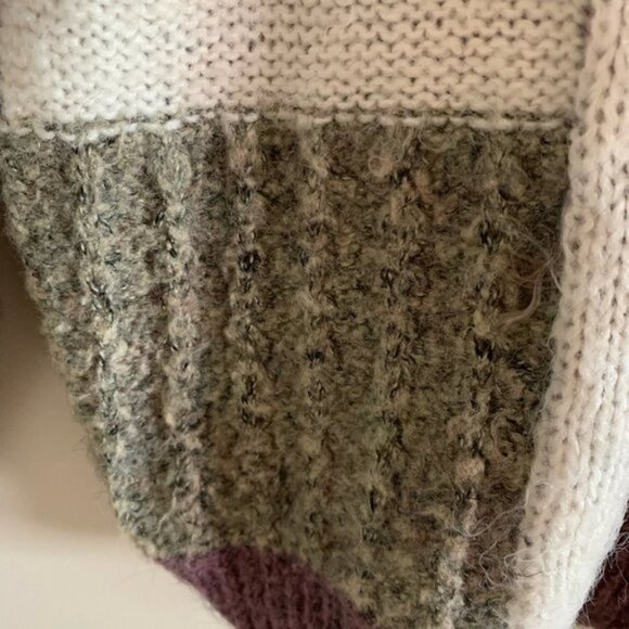 Vintage Grey White and Purple Acrylic and Wool Colour Blocked Sweater - Picture 4 of 8